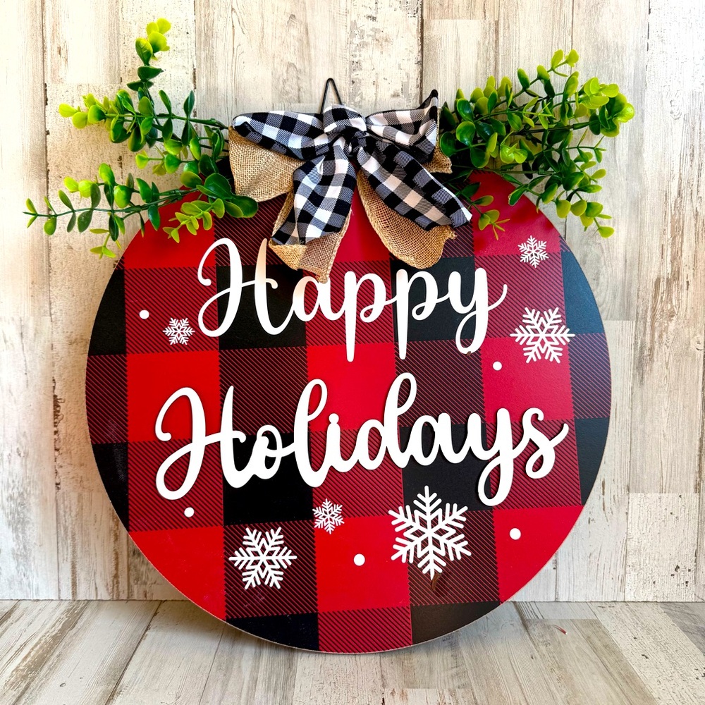 Happy Holidays Wall Decoration